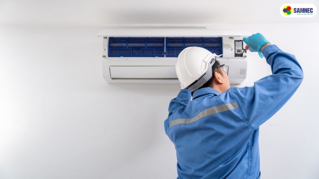 Cửa đóng mở điều hòa bị nứt