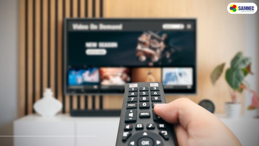 Chỉ tắt tivi bằng remote
