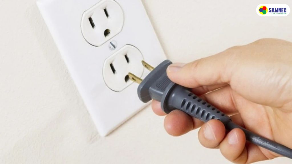 Máy giặt Panasonic không có nút reset thì rút phích cắm máy giặt để khởi động lại