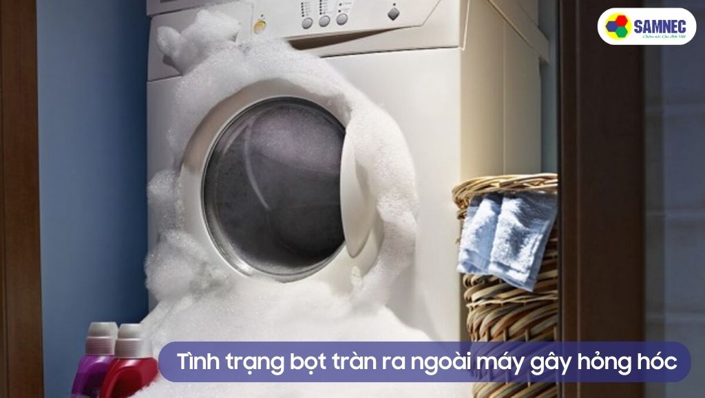 Máy giặt lồng ngang giúp giặt sạch quần áo không bị nhăn