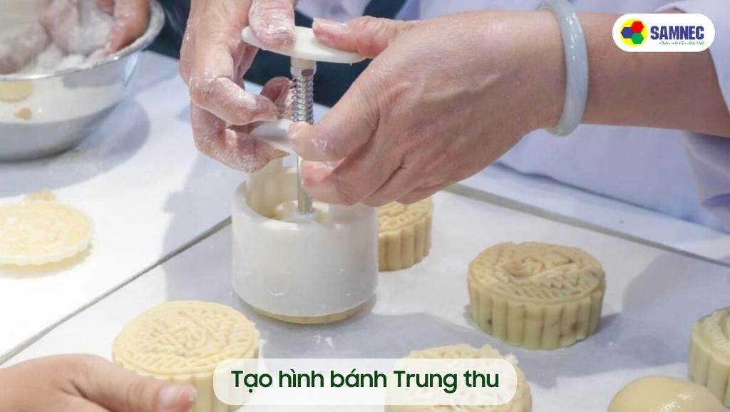 Tạo hình bánh Trung thu