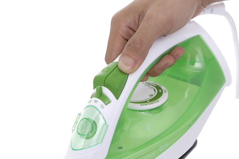 philips-gc1426-79-xanh-la-4