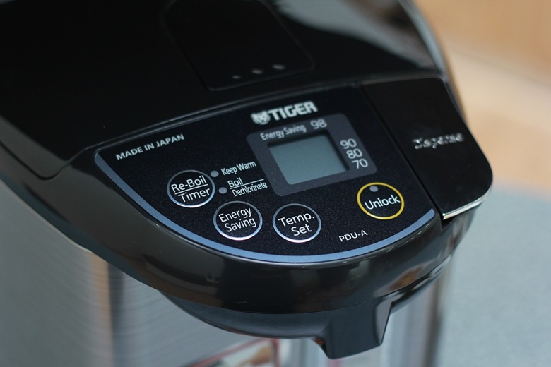 Bảng điều khiển điện tử hiện đại Bảng điều khiển điện tử hiện đại