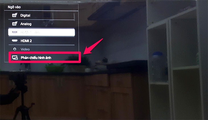 Cách chiếu màn hình điện thoại lên smart tivi cơ bản Sony 2018