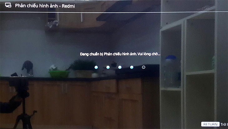 cach-chieu-man-hinh-dien-thoai-len-smart-tivi-co-ban-sony-2018