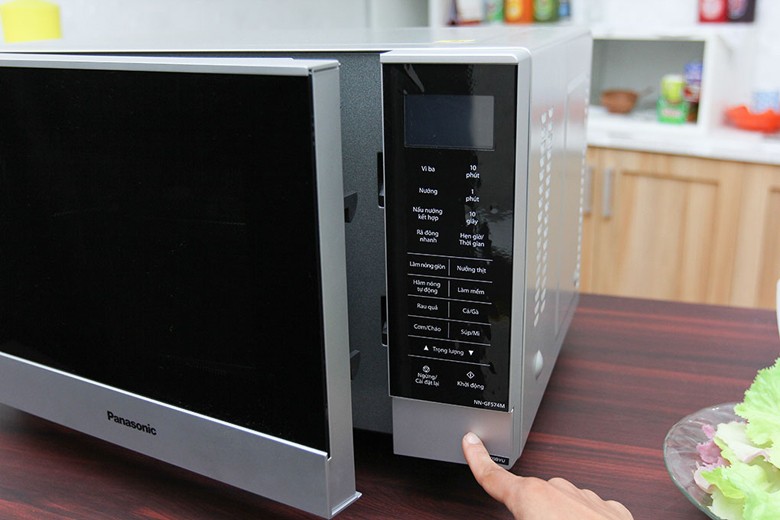 Nút bấm mở cửa lò tiện dụng Nút bấm mở cửa lò tiện dụng