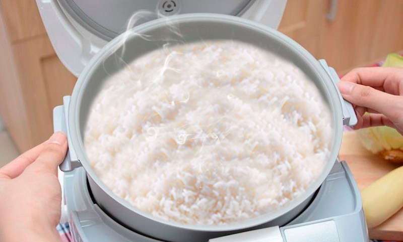 Lòng nồi hợp kim nhôm chống dính dễ vệ sinh, có tay cầm chống nóng Lòng nồi hợp kim nhôm chống dính dễ vệ sinh, có tay cầm chống nóng