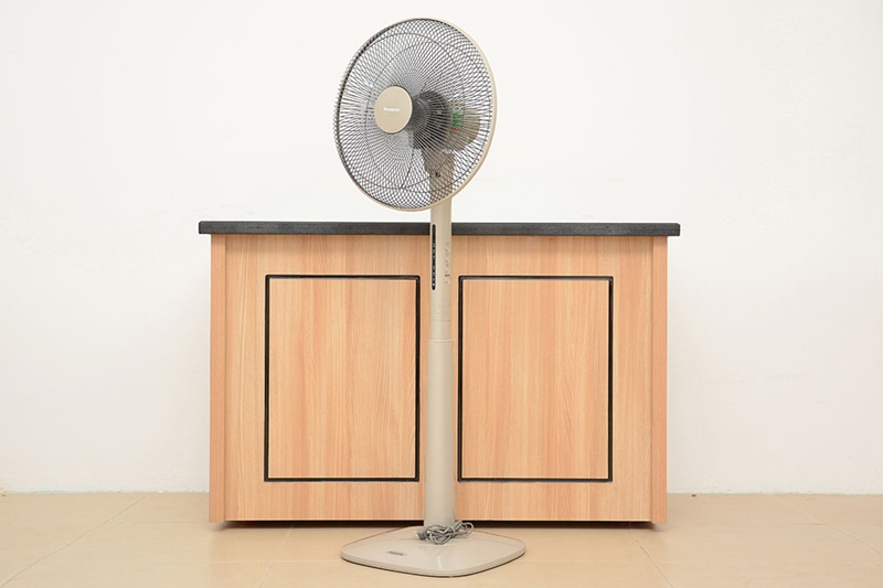 Quạt đứng Panasonic F409KBE Quạt đứng Panasonic F409KBE