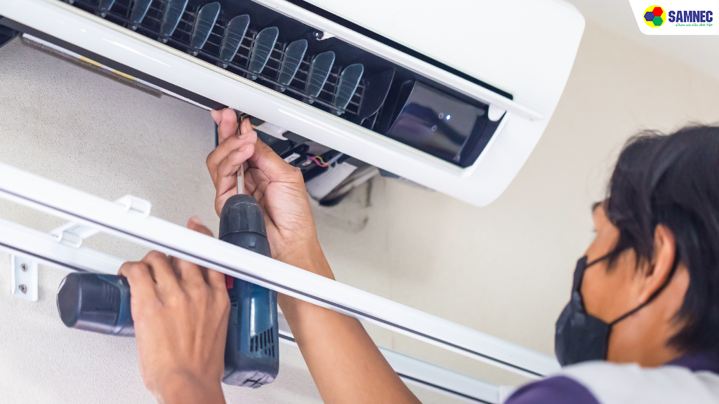 Vệ sinh máy lạnh và remote