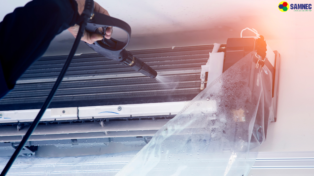 Không vệ sinh, bảo dưỡng máy lạnh thường xuyên