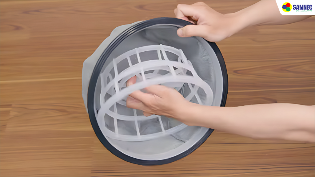 Trải nghiệm thực tế máy hút bụi Hitachi CV-950F WR