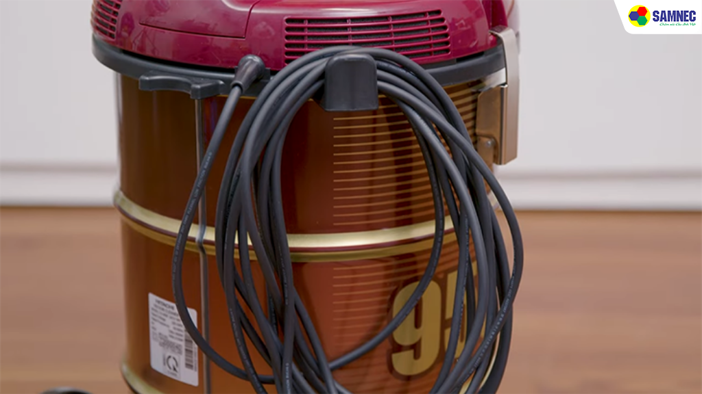 Đánh giá về thiết kế máy hút bụi Hitachi CV-950F WR