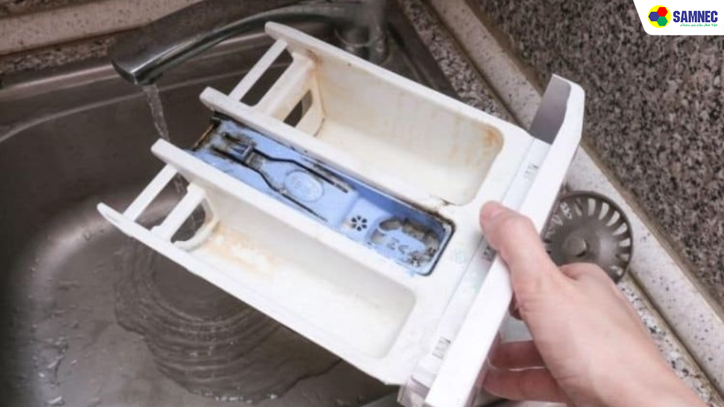 Cách vệ sinh ngăn chứa Sofener