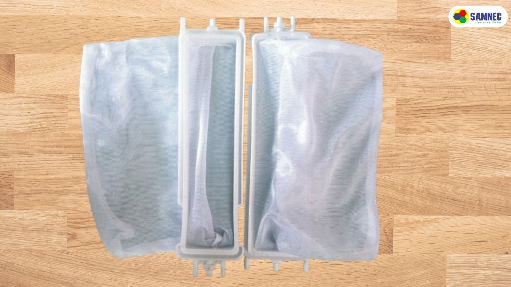 Bước 3: Vệ sinh bộ lọc