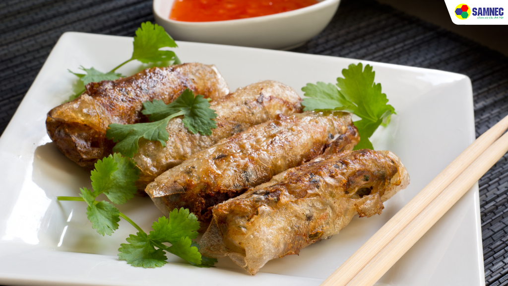 Cách rã đông và rán lại nem