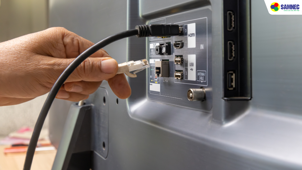 Bước 1: Kiểm tra cổng kết nối ngoại vi