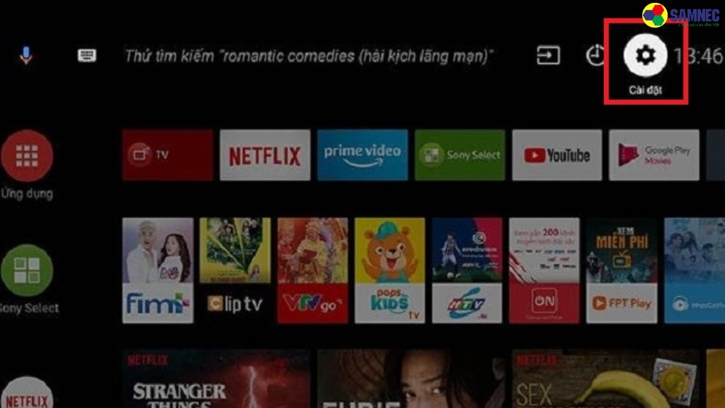 Bước 1: Trên remote, bấm nút Quick Settings (Cài đặt nhanh) và truy cập vào mục Cài đặt.