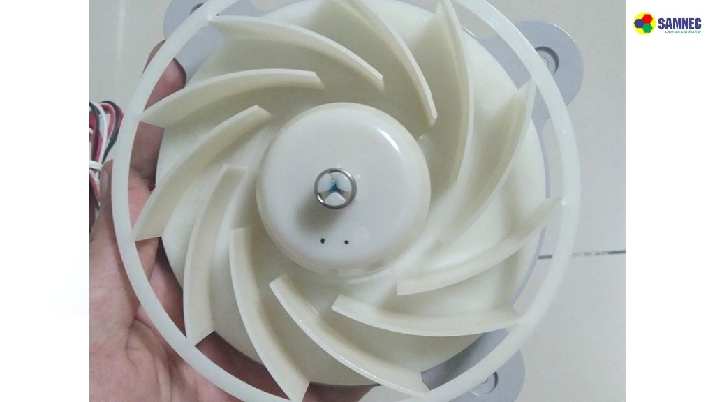 Nguyên nhân tủ lạnh Hitachi báo lỗi F0 12