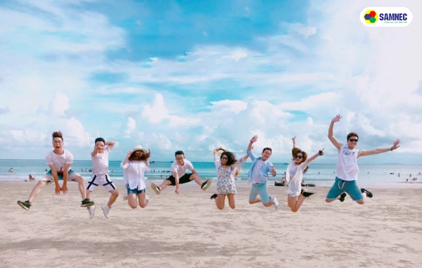 Nhiều hoạt động ăn mừng độc thân diễn ra trong ngày 11/11