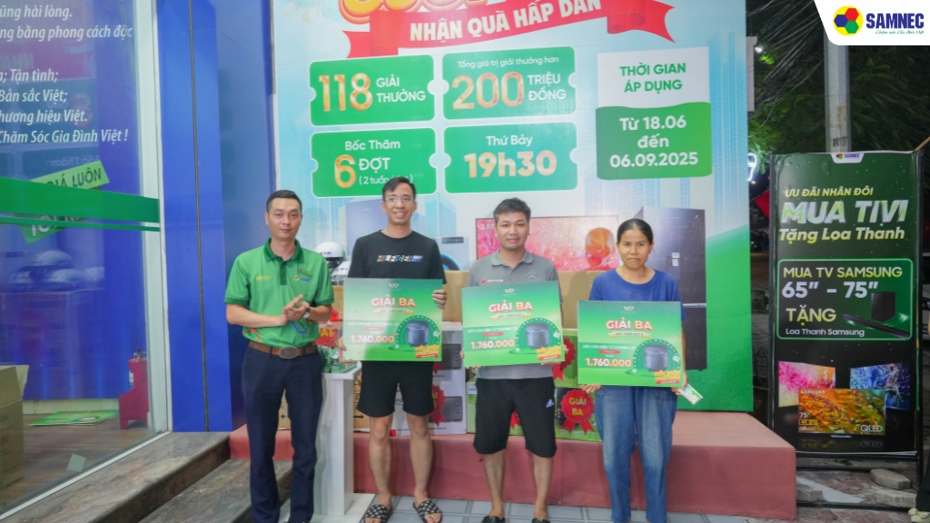 Giải ba Nồi cơm điện tử Philips 1.8 lít HD4518/62