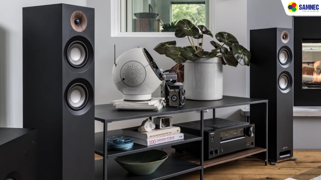 Thiết bị nhà thông minh (smart home)