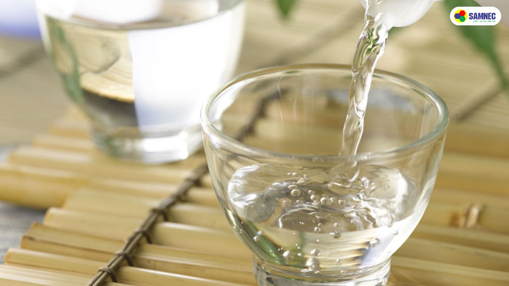 Vệ sinh bằng giấm trắng