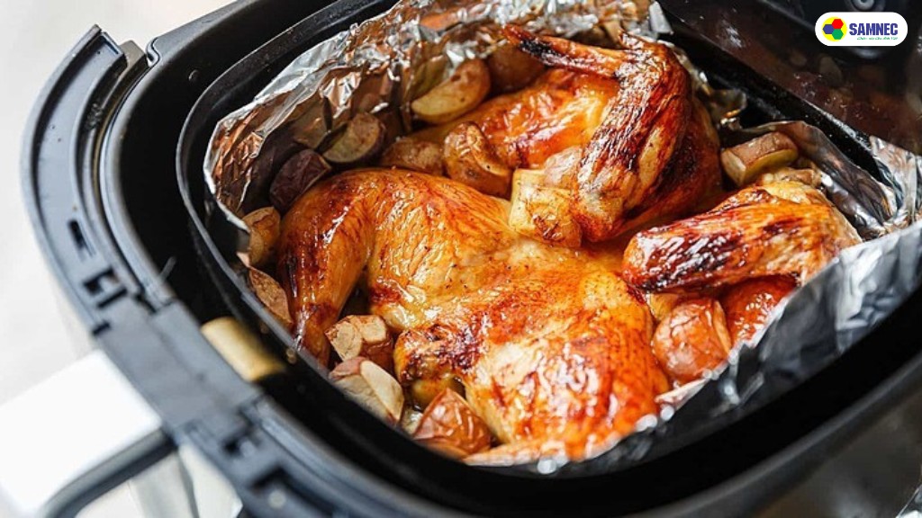 Có nên dùng giấy bạc cho nồi chiên không dầu?