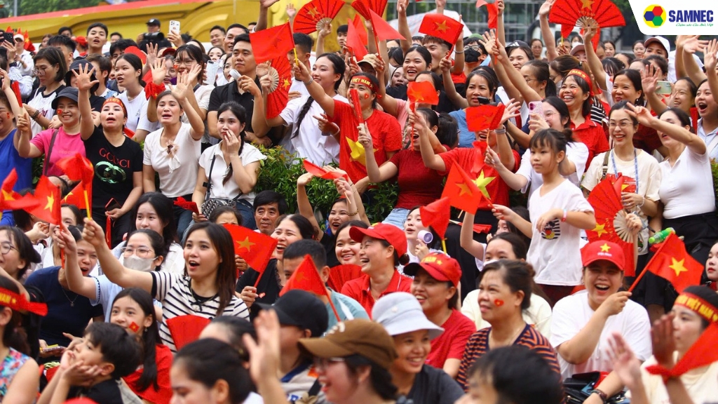 Tuyệt đối tuân thủ quy định và hướng dẫn của lực lượng an ninh khi xem diễu binh