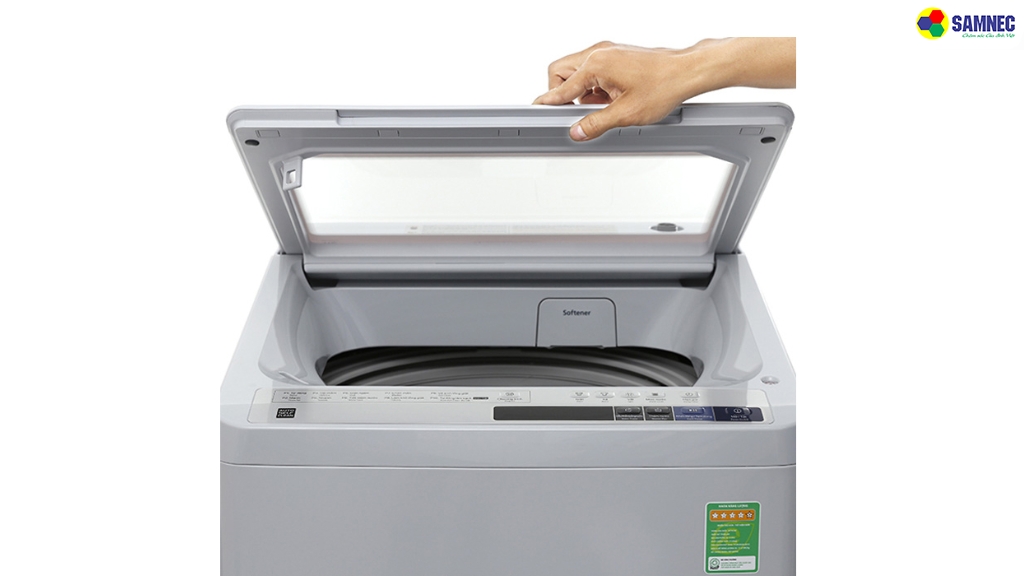 Bước 1: Vệ sinh cho lồng giặt của máy giặt cửa trên Hitachi