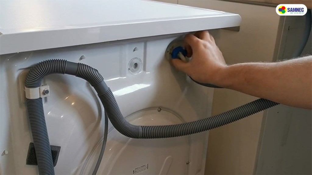 Đường ống dẫn nước đầu vào bị tắc nghẽn