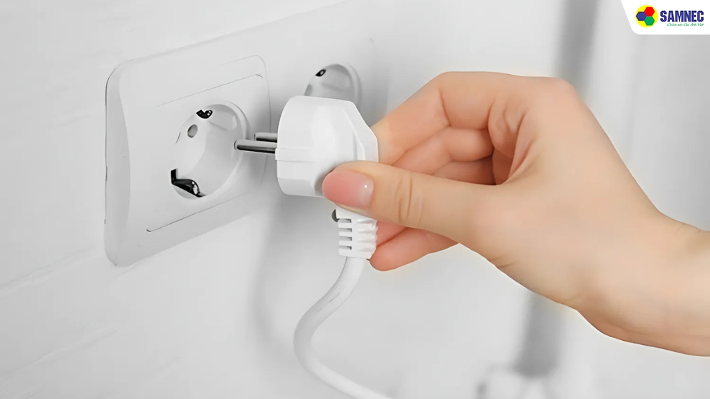 Bước 1 Ngắt nguồn điện