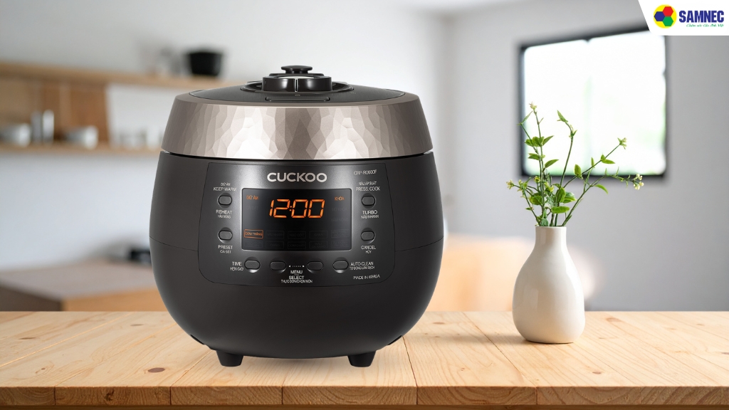 Nồi cơm điện tử áp suất 1.08 lít Cuckoo CRP-R0600F/BKGBCRVNCV