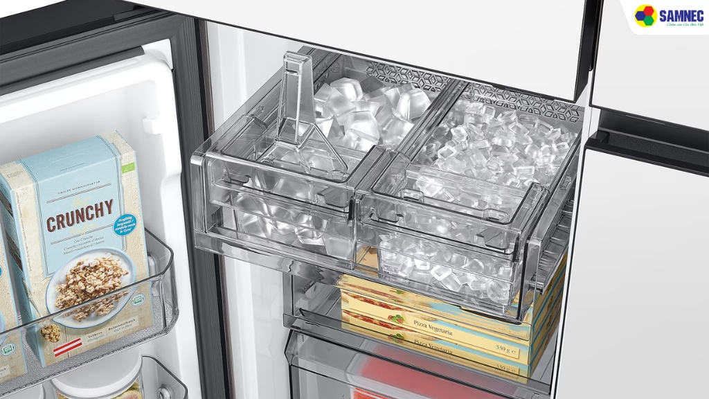 Dung tích ngăn đá của tủ lạnh Samsung Inverter RF65DB990012SV là 250 lít