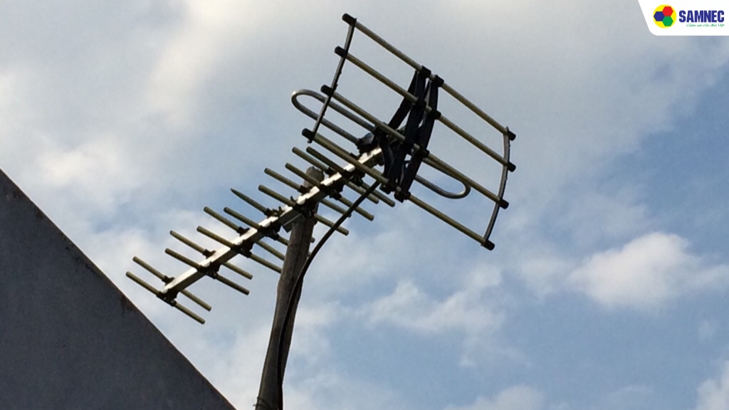 Gia cố lại ăng-ten chắc chắn