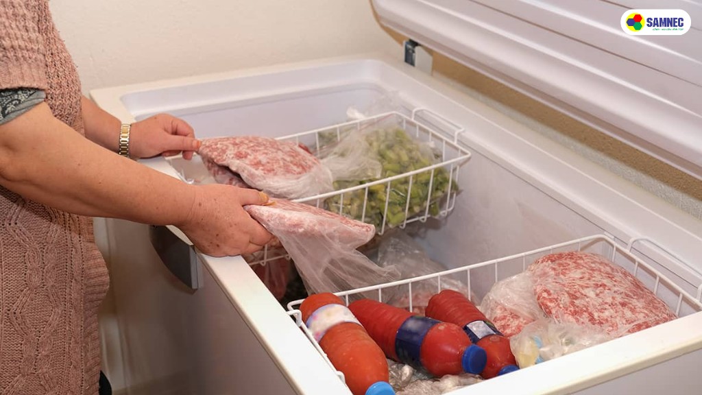 Cửa tủ đông bị hở hoặc mở liên tục