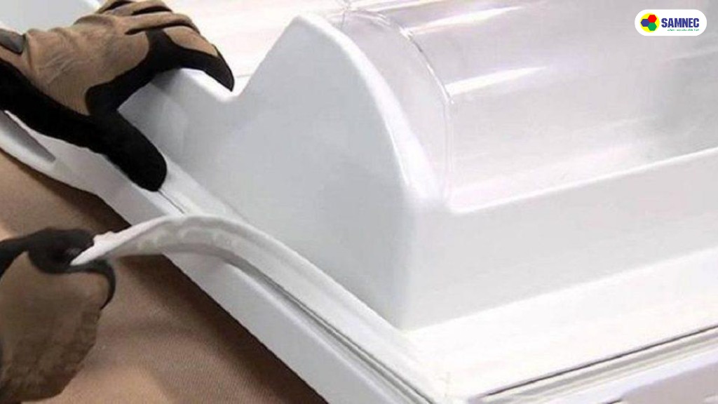 Gioăng cao su của cửa tủ đông bị hỏng