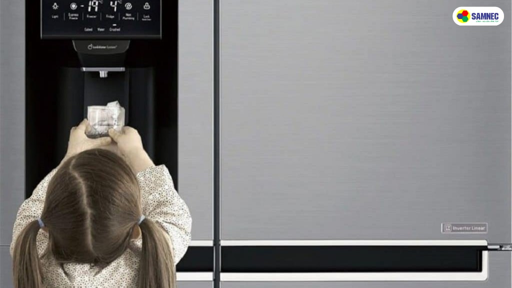 Kích thước tủ thường khá lớn, chiếm nhiều diện tích