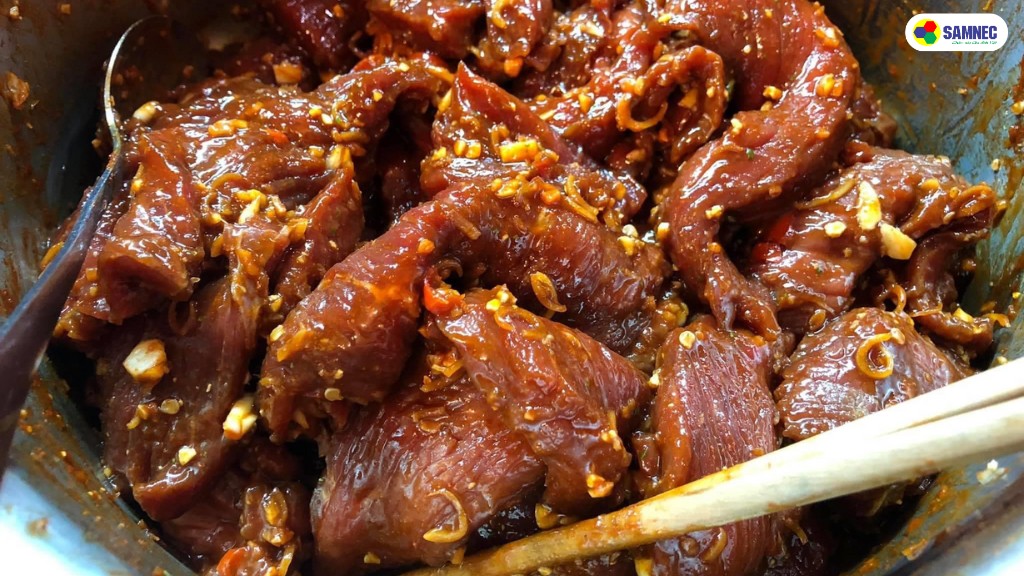 Ướp thịt bò