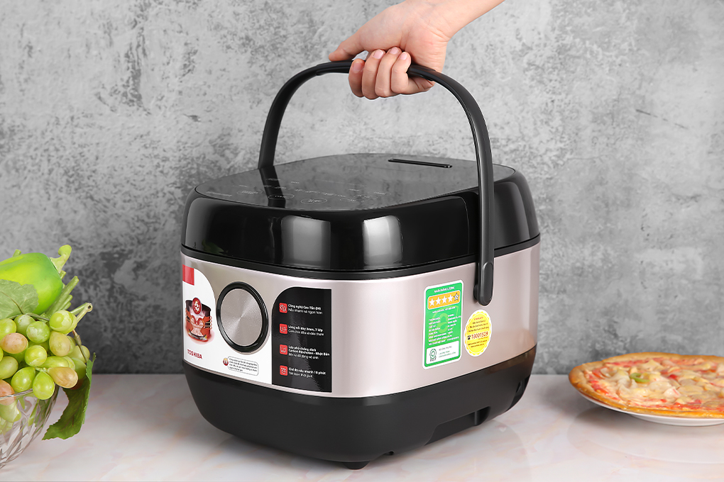 Thiết kế - Nồi cơm cao tần Toshiba 1.8 lít RC-18IX1PV