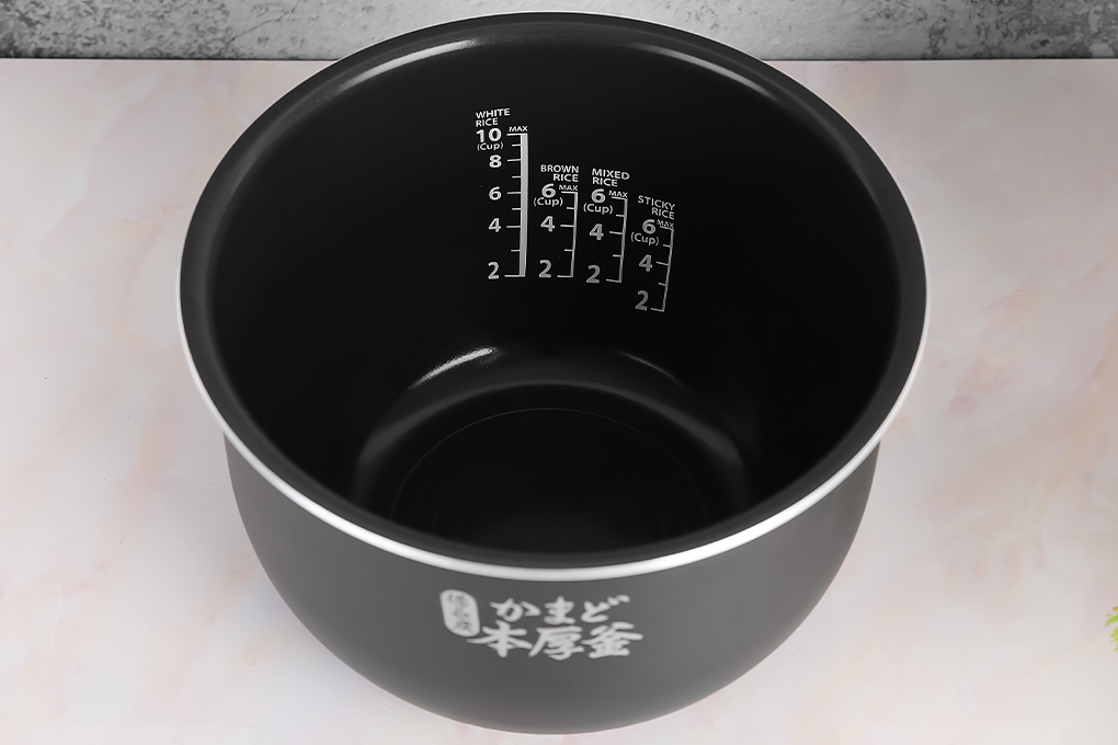 Lòng nồi -  Nồi cơm cao tần Toshiba 1.8 lít RC-18IX1PV